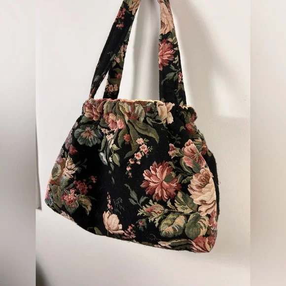 Vintage Floral Tapestry Shoulder Bag | Cottagecore - Picture 4 of 5